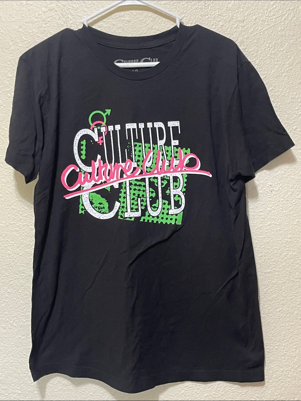 Culture Club Tour Tee Women’s Black T
Shirt. Good Condition. Size L.